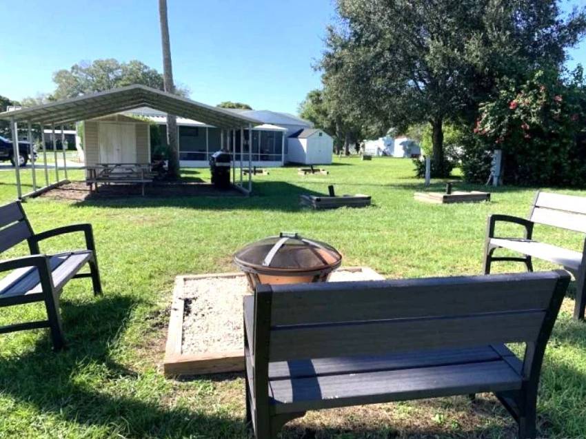 161 Juniper Dr. West a Dundee, FL Mobile or Manufactured Home for Sale